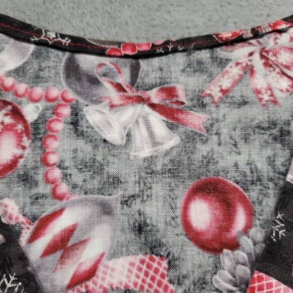 Handmade Vneck Scrub Top Christmas Decoration Theme Red White Silver Black Sz L - Picture 3 of 9